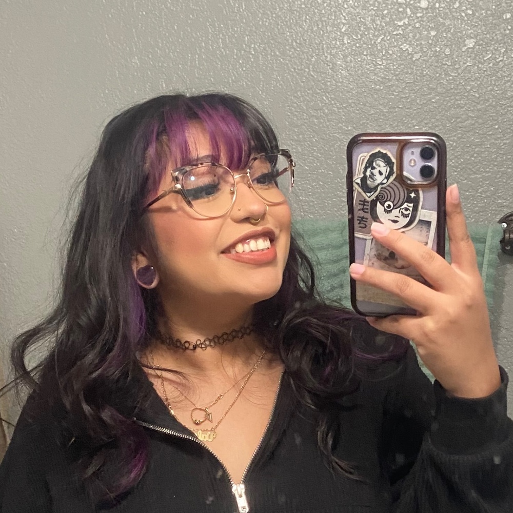 Meet your Posher, Valeria